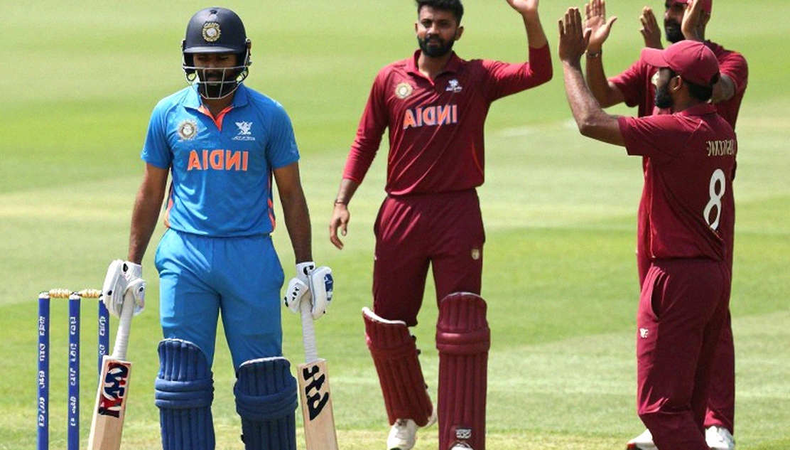 तमिम की सीनियर क्रिकेटर्स संग बैठक: बांग्लादेश क्रिकेट में दो हार से बड़ा सवाल तमिम की सीनियर क्रिकेटर्स संग बैठक: बांग्लादेश क्रिकेट में दो हार से बड़ा सवाल